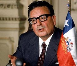 Hoy se cumplen el centenario del nacimiento de Salvador Allende