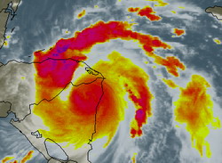 Felix moving over northeastern Nicaragua, major flood threat