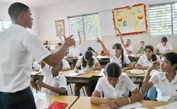 Cuban Youth Rather Learn a Trade than Pursue University Training