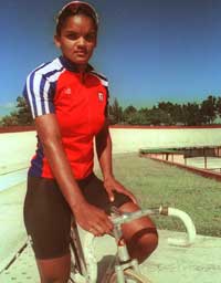 Cuban Yumari Gonzalez Wins World Cycling Silver